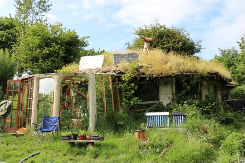 Roundhouse by Tony Wrench and Jane Faith, Wales